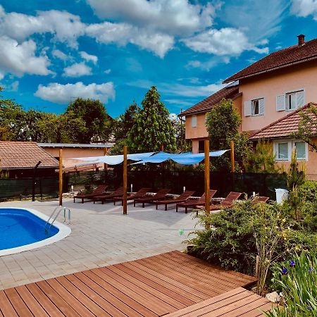 Villa Rubcic Rooms Rakovica Bagian luar foto