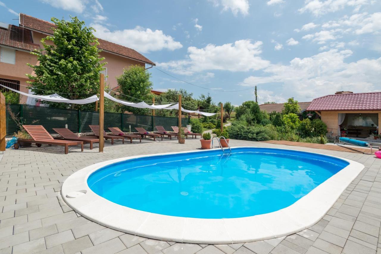 Villa Rubcic Rooms Rakovica Bagian luar foto